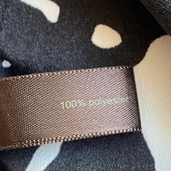 Outback Red by The Limited Black and White Sleeveless Print Blouse Top - Picture 5 of 6